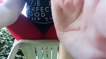 garden,pubblico,exhibistionist,outdoor-squirting,public