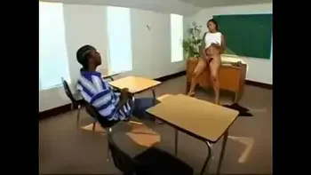 ass,pussy-licking,lingerie,mature,cumshot