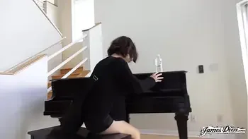 brunette,shy,deepthroat,cim,doggystyle