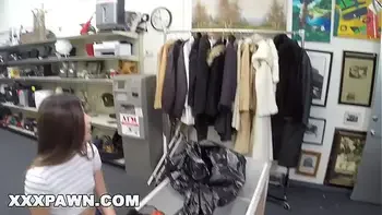 gostosa,shop,candid-camera,petite,young