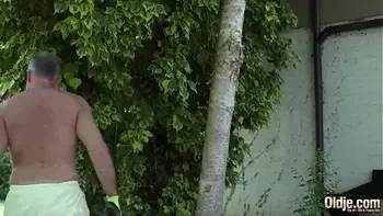 big-cock,cum-in-mouth,young,pussyfucking,old-man