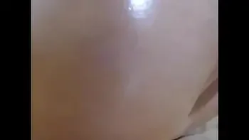 ohmibod,squirt,girl,webcam,oiled