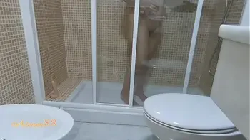 espiada,masturbation,ducha,shower,spy