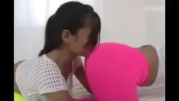 wet-farts,bubbly-farts,face-farts,gassy,farting