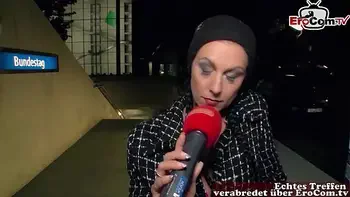 flashing,skinny,outdoor,berlin,interview