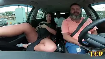 carro,novinha,naked-in-public,bunda-gigante,public