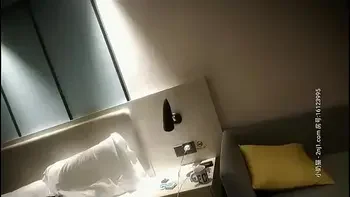 amateur,couch,sofa,cam,hot