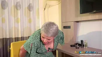 solo,mom,striptease,mature,masturbation