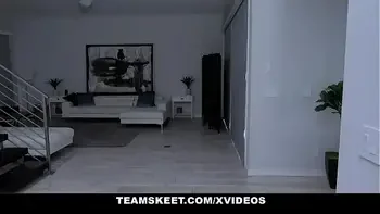 teen,threesome,hardcore,badmilfs,group-sex