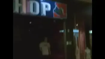 realamateur,flashing,exhibitionist,public,amateur