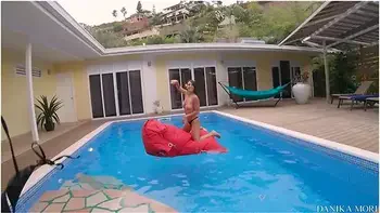 amateur,blowjob,big-cock,cumshot,handjob