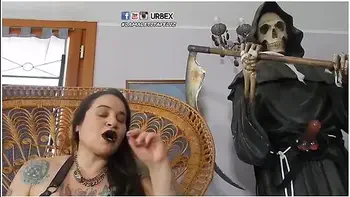 hd,big-tits,italian,brunette,fetish