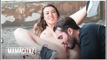 blowjob,hardcore,cumshot,public,babe