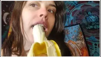 amateur,big-ass,hd,small-tits,brunette