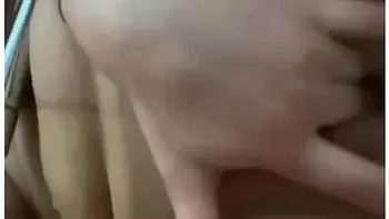 cumshot,hd,amateur,female-orgasm,brunette