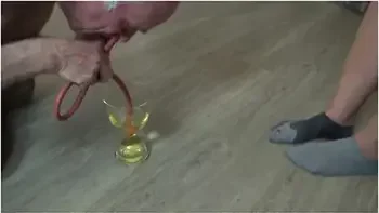 foot-fetish,reality,bondage,brunette,handjob