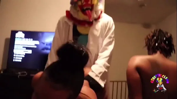 doggystyle,big-dick,wife,clown-sex,cosplay