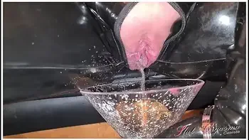 milf,german,smoking,amateur,pissing