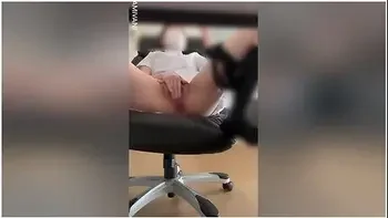 hentai,japanese,public,jav,girl-masturbating