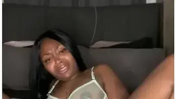 black-girl,lingerie,ebony,moaning,solo