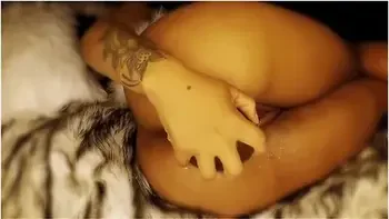 double-penetration,ebony,squirt,toy