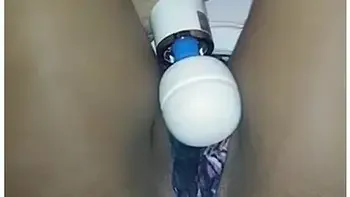 orgasm,moan,camgirl,ebony,hitachi