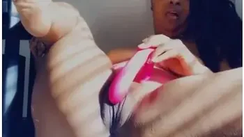 at-work,ebony,thick,solo-ebony,good-pussy