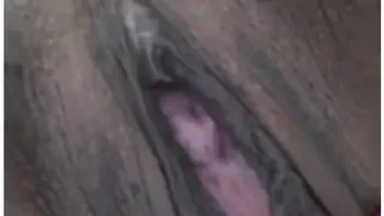 ebony-solo,pissing-public,peeing,amateur-milf,amateur