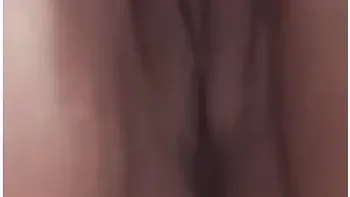 female-orgasm,long-nails-fetish,hotel,teen,homemade