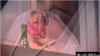 brazilian,erect-nipples,masturbate,ebony,pussy-close-up