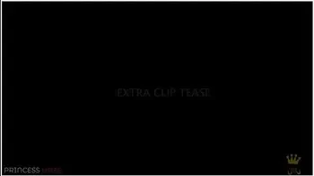 hd,amateur,solo-female,brunette,foot-fetish