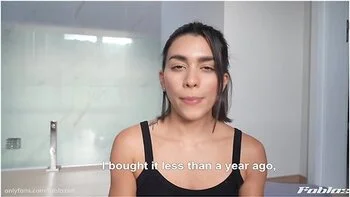 demonstration,realistic-dildo,solo-female,review,beautiful-girl