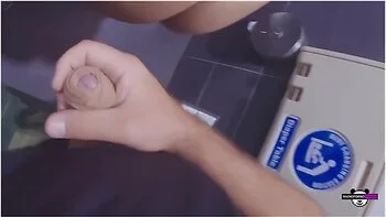 amateur,big-tits,hd,blowjob,public