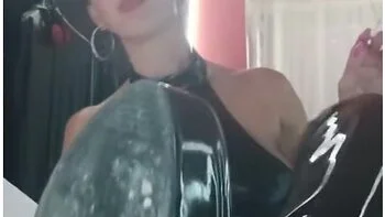 hd,milf,brunette,fetish,smoking