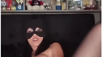 milf,brunette,hd,amateur,masturbation