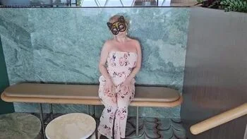 public-outdoor,real-orgasm,big-tits-mom,amateur,milf