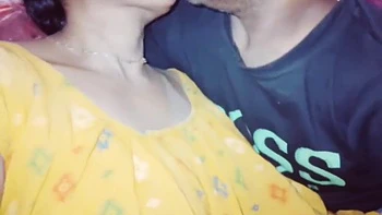 knockers,big-tits,busty,desi-amateur,juggs