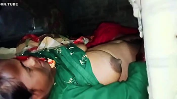 homemade,indian,brunette,amateur,indian-amateur