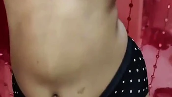 solo-female,busty,amateur,boobs,melons