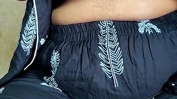 indian-amateur,juggs,amateur,hd,phone