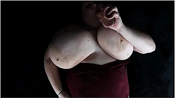 huge-boobs,butt,chubby,milf,amateur