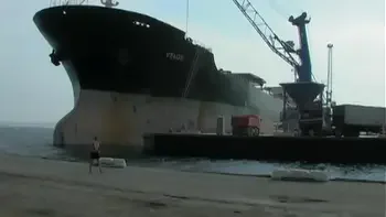 gloryhole,public,handjob,masturbation,cumshot