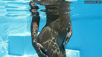 poolside,water,pornstar,outdoor,big-ass