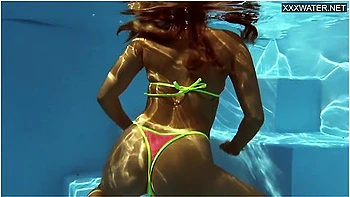 teens,french,hd,small-tits,babe