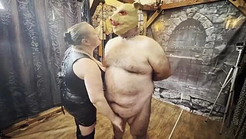 domination,female-domination,belting,belt-whipping,slaves