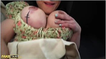 big-tits,brunette,female-orgasm,big-ass,babe