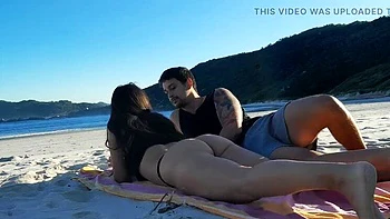 intercourse,in-public,outdoor,hot,nude-beach