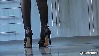 shaved,natural-boobs,blonde-milf,tiny-tits,booty