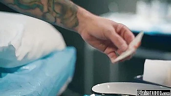 juggs,blonde,mom,3some,melons