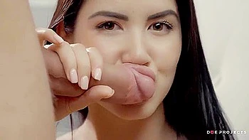 young-18,handjob,veiny,big-cock,hd